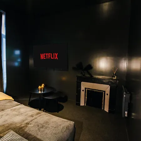 Dreamy Room - Evasion, Balneo & Cinema Prive Angers Exterior photo
