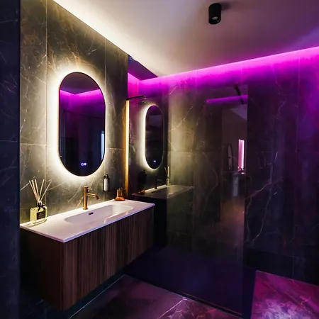 Dreamy Room - Evasion, Balneo & Cinema Prive Angers Exterior photo
