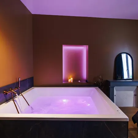 Dreamy Room - Evasion, Balneo & Cinema Prive Angers Exterior photo