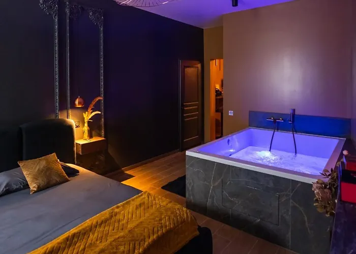 Dreamy Room - Evasion, Balneo & Cinema Prive