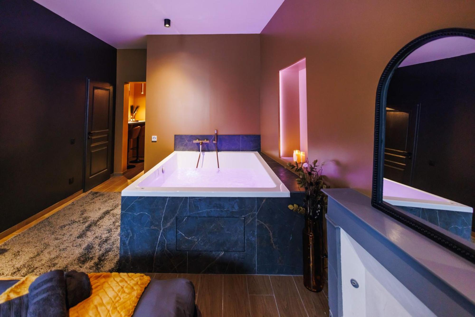 Dreamy - Evasion, Balneo & Cinema Prive Apartment *