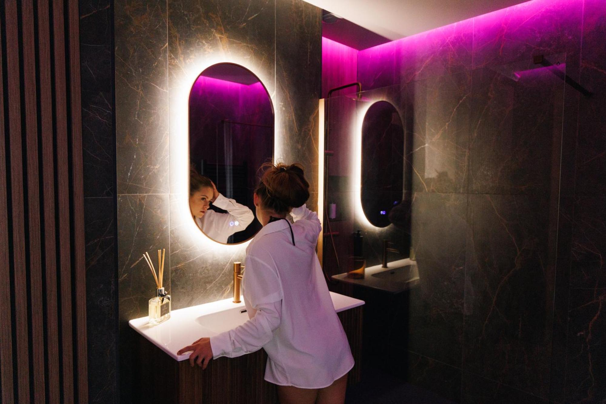 Dreamy - Evasion, Balneo & Cinema Prive Apartment